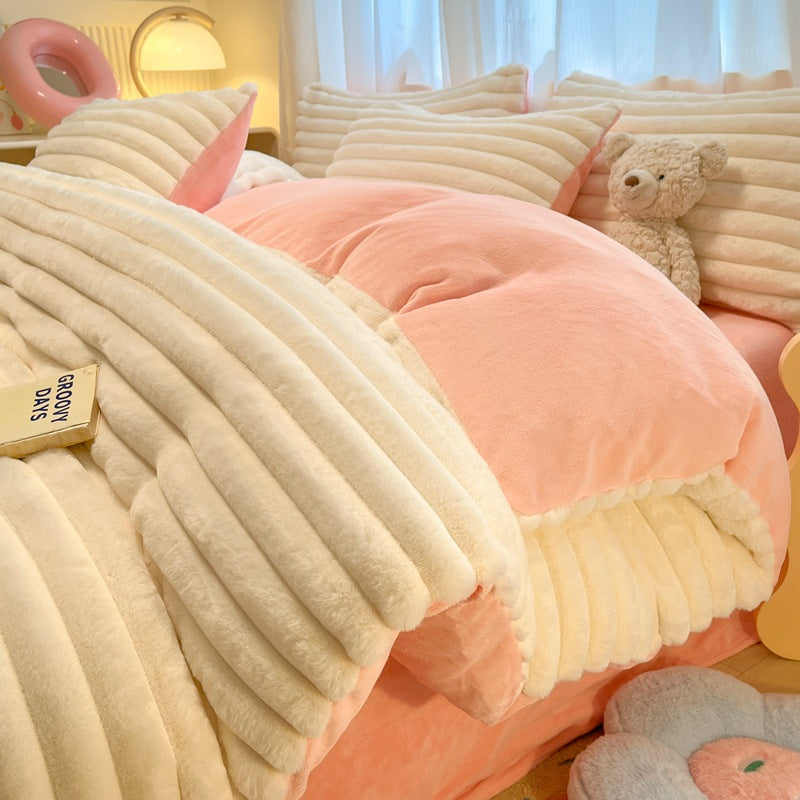 Parure de lit cocooning WeLuvy – 4 pièces en fibre de lait douce | Style moderne et apaisant